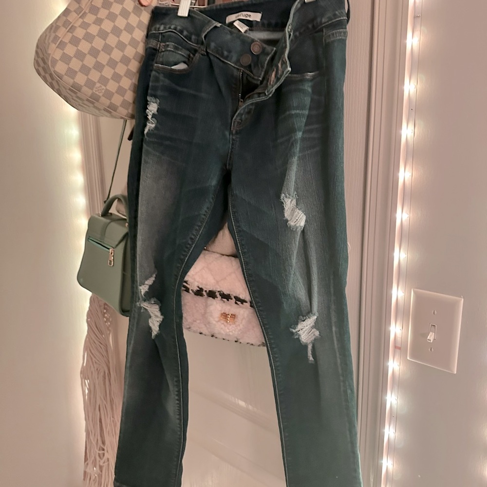 refuge ripped jeans